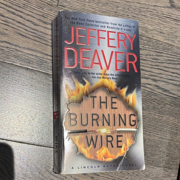 Amazon Jeffery Deaver 'The Burning Wire' Book with Fiery Cover - Picture 2 of 7